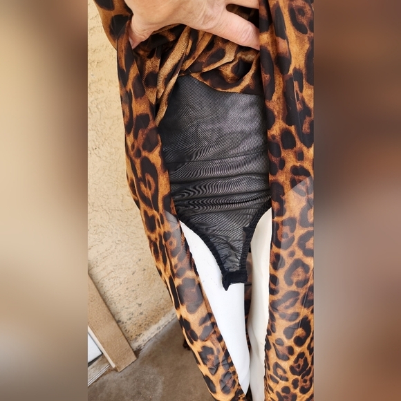 SEXY LEOPARD MESH MAXI DRESS - Picture 7 of 7